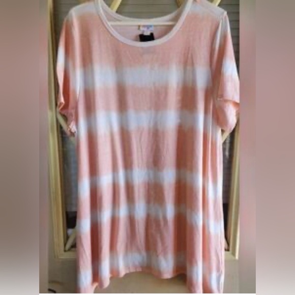LuLaRoe Tops - LuLaRoe Peach and White Striped Casual Tee